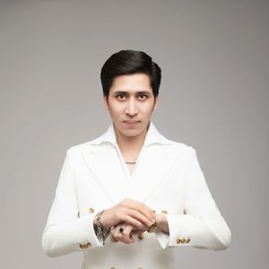 华丽网络平台三级黄色视频
